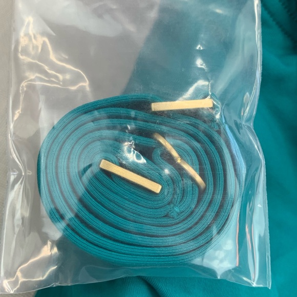 VINCE CAMUTO Women Convertible Adjustable Tankini Swimsuit Top Size M - Picture 4 of 10